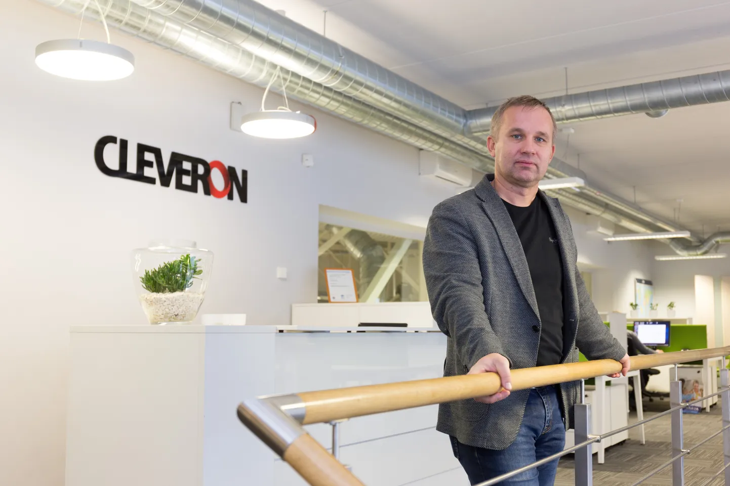 Cleveron. Cleveroni pakiautomaatide tehas. Pildil Arno Kütt.