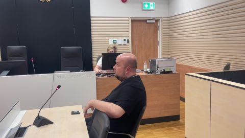 VIDEO ⟩ Kohtust tingimisi vabadusse pääsenud mees: ma ei ole pedofiil, olin halvas seisus ja tegin lollusi