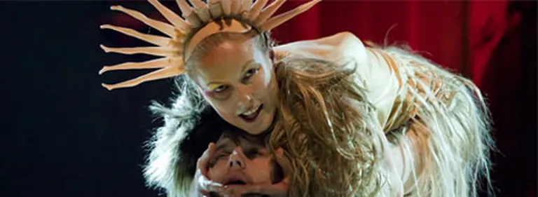 Kristīne Nevarauska- Salome izrādē Salome