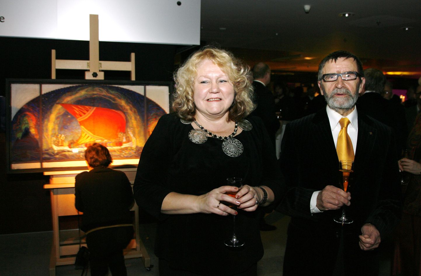 Marika Valk koos abikaasa Heinz Valguga kunstimuuseumi sünnipäeva tähistamisel.