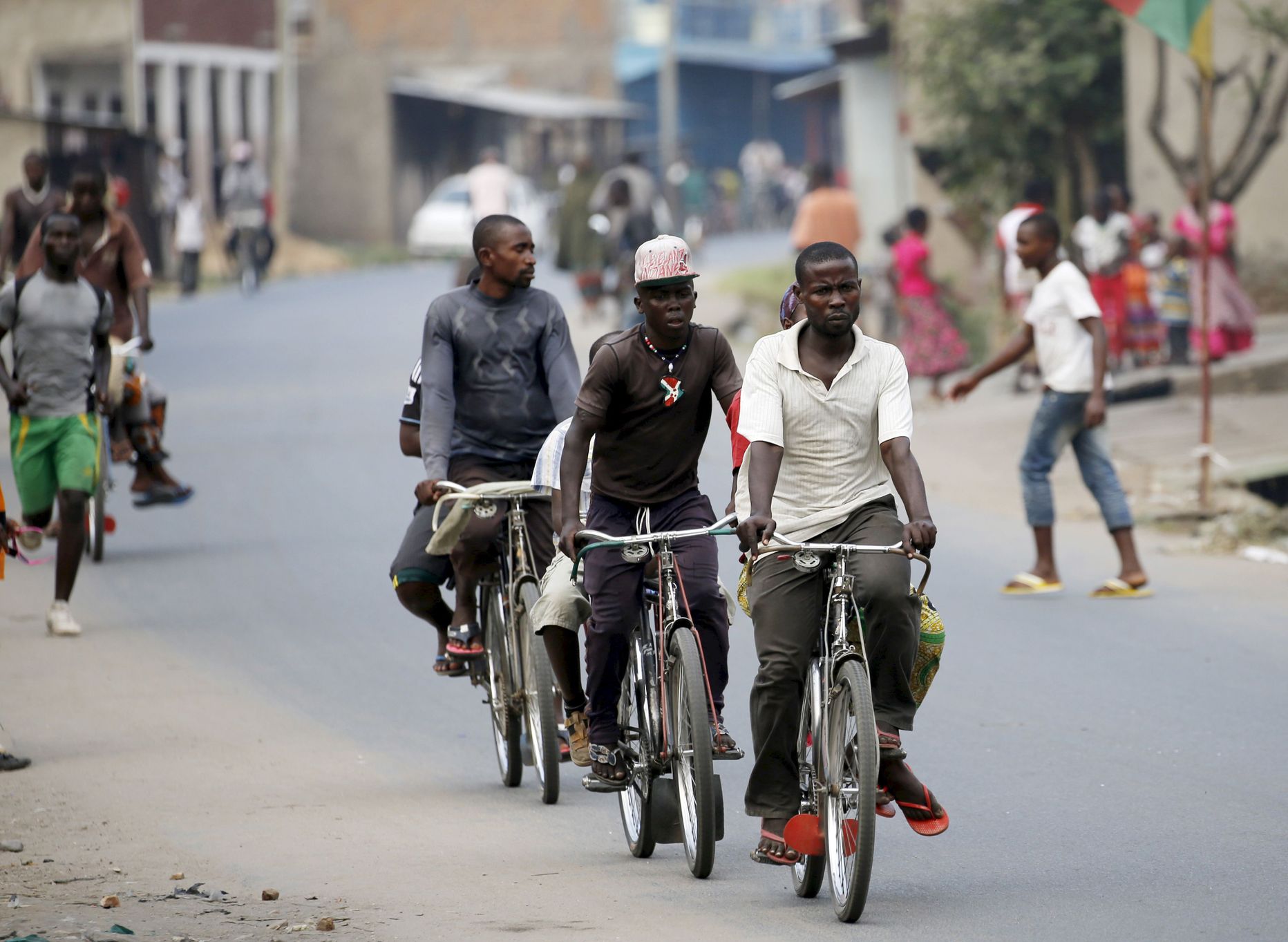 Tänav Burundi pealinnas Bujumbura. Pilt on illustratiivne