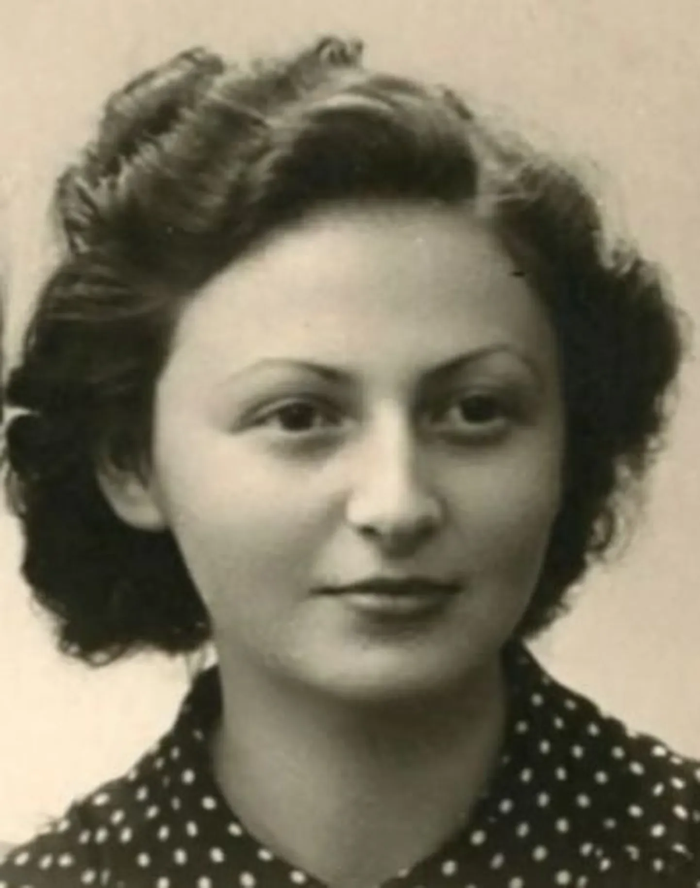 Siima Škop noorena