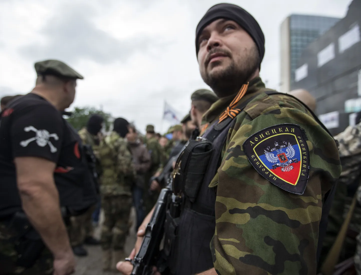 Venemeelne võitleja Donetski lähistel.