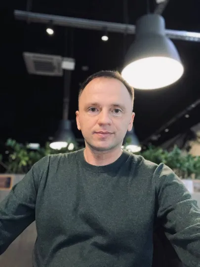 Олег Постернак