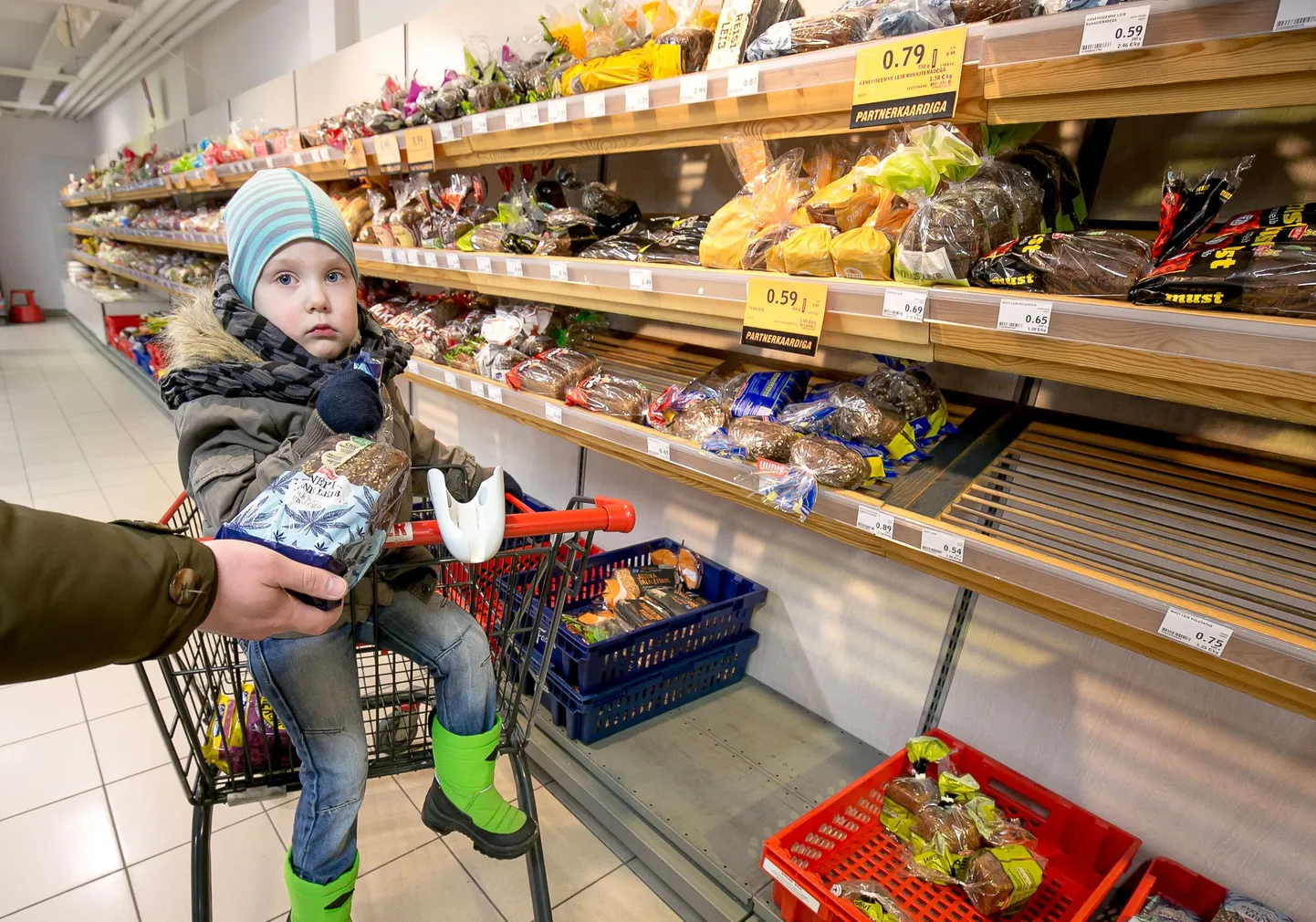 Ühest poest leiab isegi üle 20 tootja leiba-saia. Tarbija katsetab meeleldi uute maitsetega, aga kõige enam ostetakse siiski odavamaid tooteid.