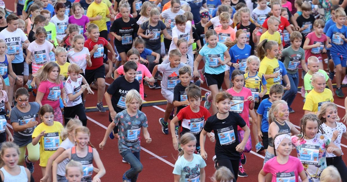 Galerii: Rakvere ööjooksul tegid otsa lahti noored välejalad