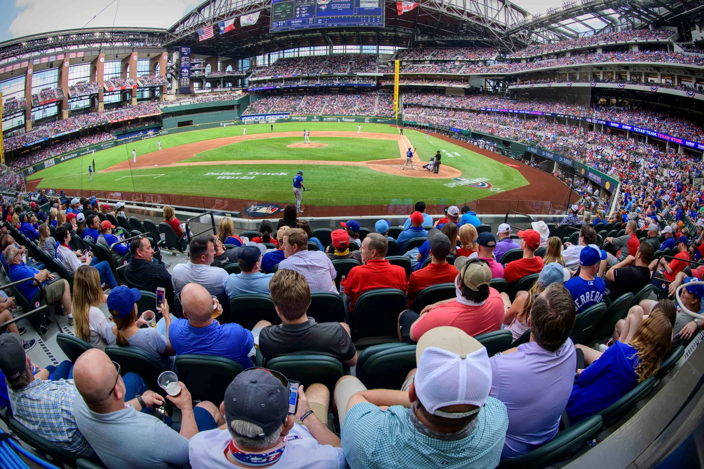 Texas Rangersi kodumäng Globe Life Fieldil.