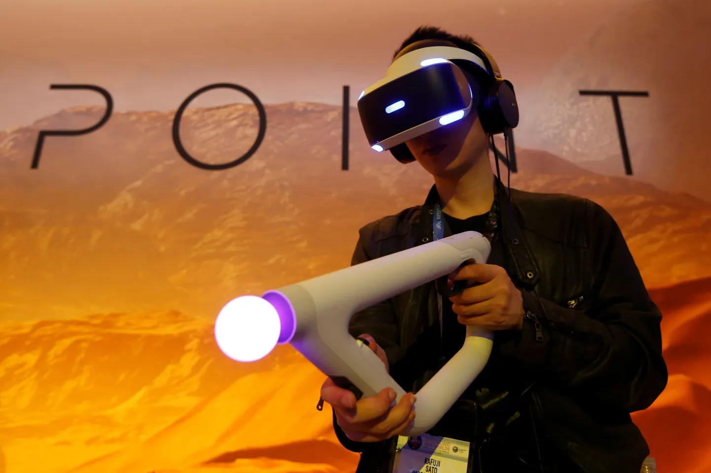 Sony virtuaalprillid tulevad müügile oktoobris ning need töötavad Playstation 4 mängukonsoolidega. Foto: