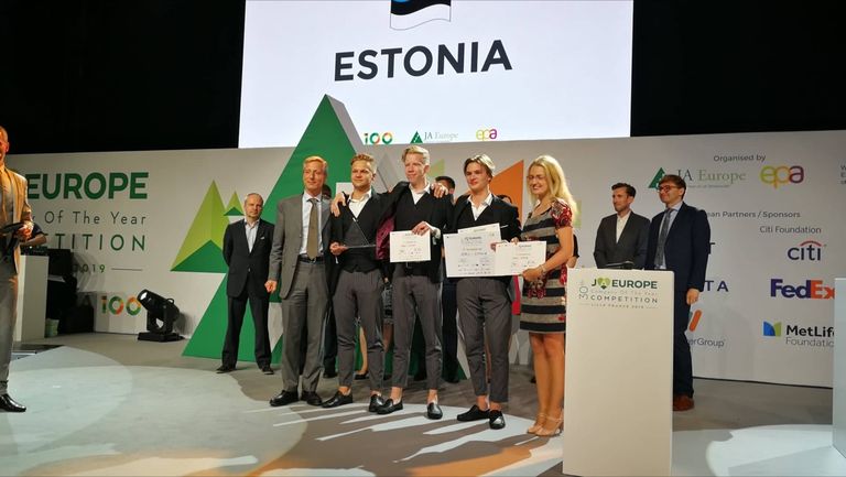 Hugo Treffneri gümnaasiumi poiste õpilasfirma Brand sai Euroopa õpilasfirmade võistlustelt teise koha.