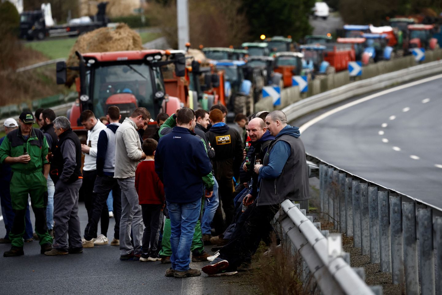 Prantsusmaa põllumehed blokeerivad maanteed. Sarnast vaatepilti saab täna näha ka Monte Carlo ralli kiiruskatsete lähistel.