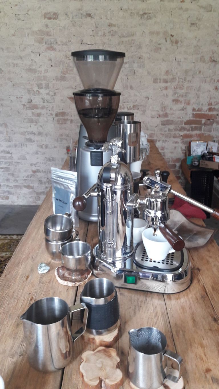 Henry Mangi «arsenal» - professionaalsed kohvivalmistamise seadmed.