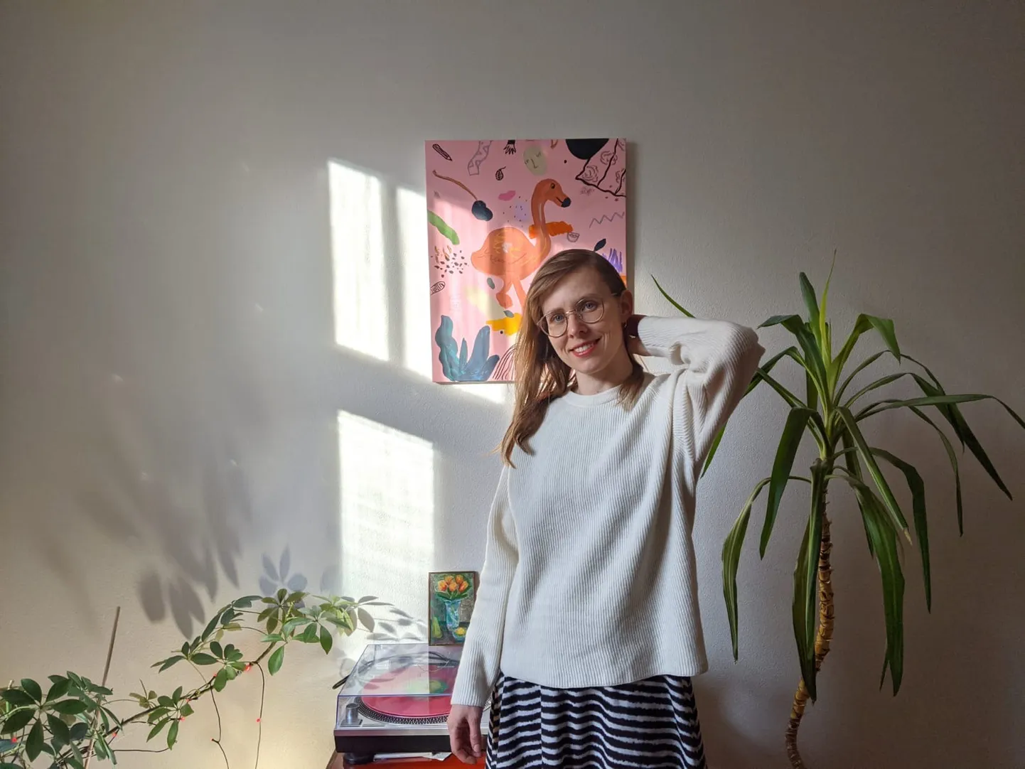 Liisa Kruusmägi oma ateljees.