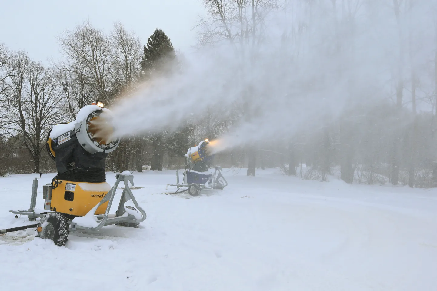 Lumetootmine Tähtvere spordipargis.
