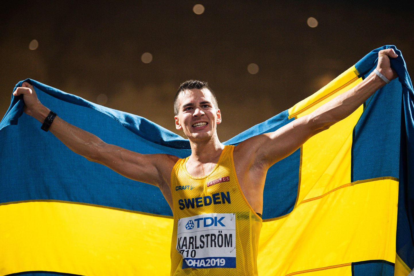 Rootsi käija Perseus Karlström võitis läinud ööl Dohas 20 kilomeetri distantsil pronksi.