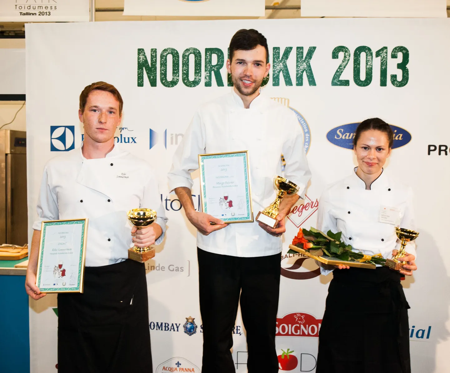 Eesti parimad noored kokad (vasakult) Riho Sommerman (II koht), Margo Paluoja (I koht), Kristiina Rauba (III koht).