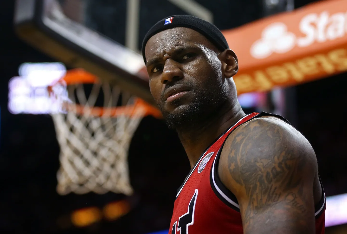 LeBron James näitab ookeanitaguses korvpalliliigas imelist vormi