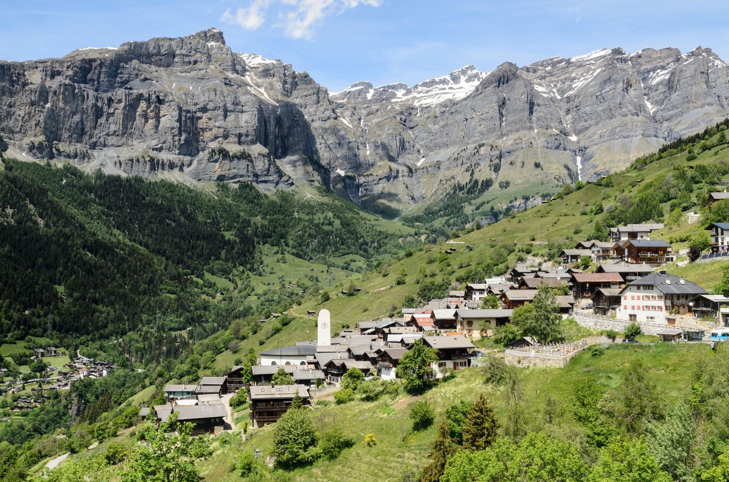 Šveitsis asuv Albineni nimeline küla