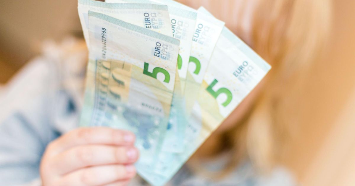 Koolipoiste lootus valemänguga saadud odavatele saiakestele kustus turvatöötaja sekkumisel
