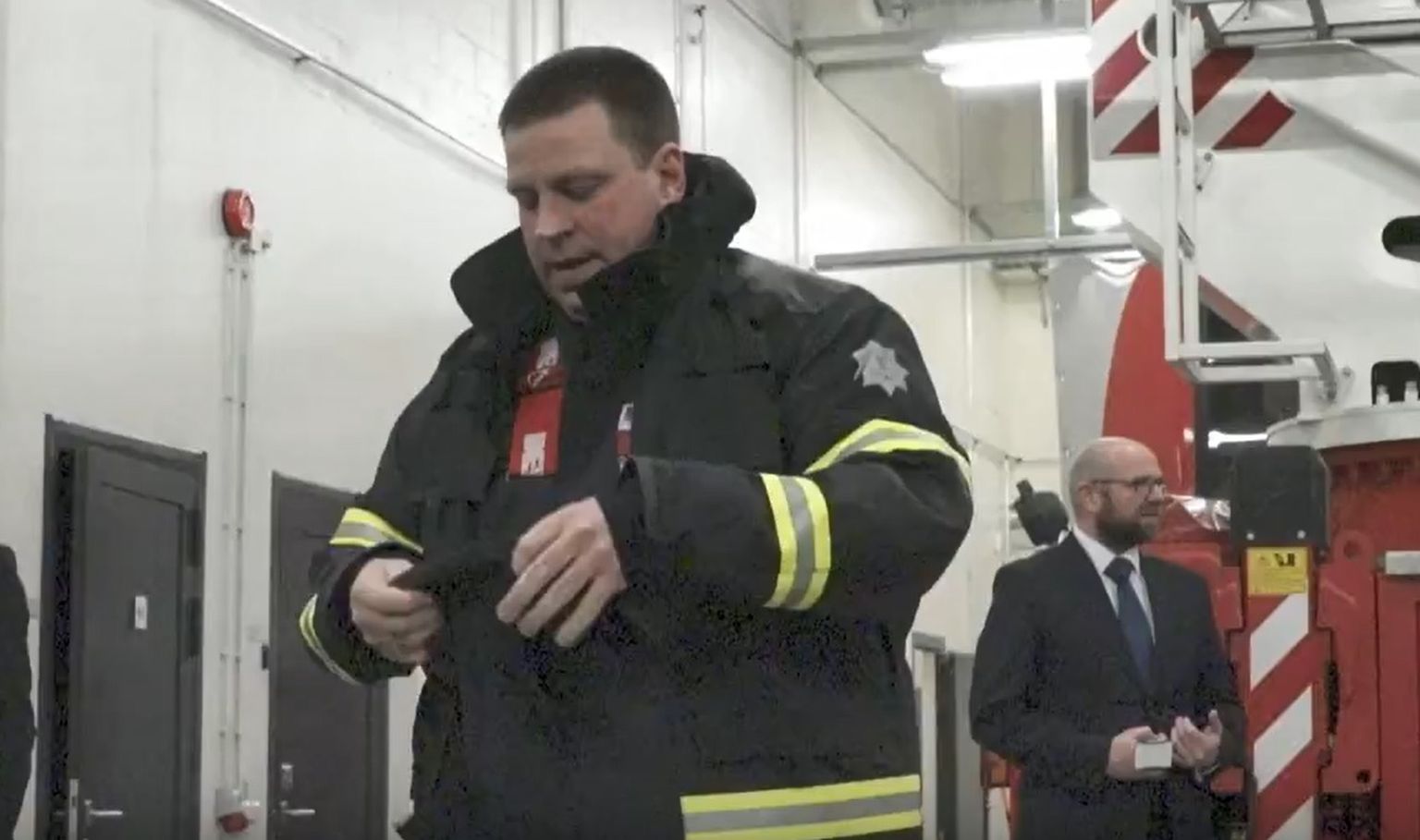 Peaminister Jüri Ratas proovis, mis tunne on töötada päästjana.