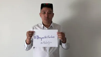 Halmurat Harri Uyghur veab sotsiaalmeediakampaaniat #MeTooUyghur.