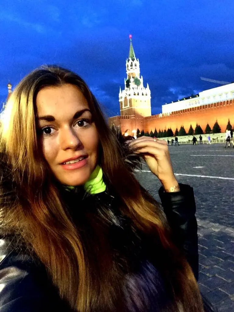Надежда Жданова – обладательница приза личных симпатий от представителя Vitaker cosmetics.
