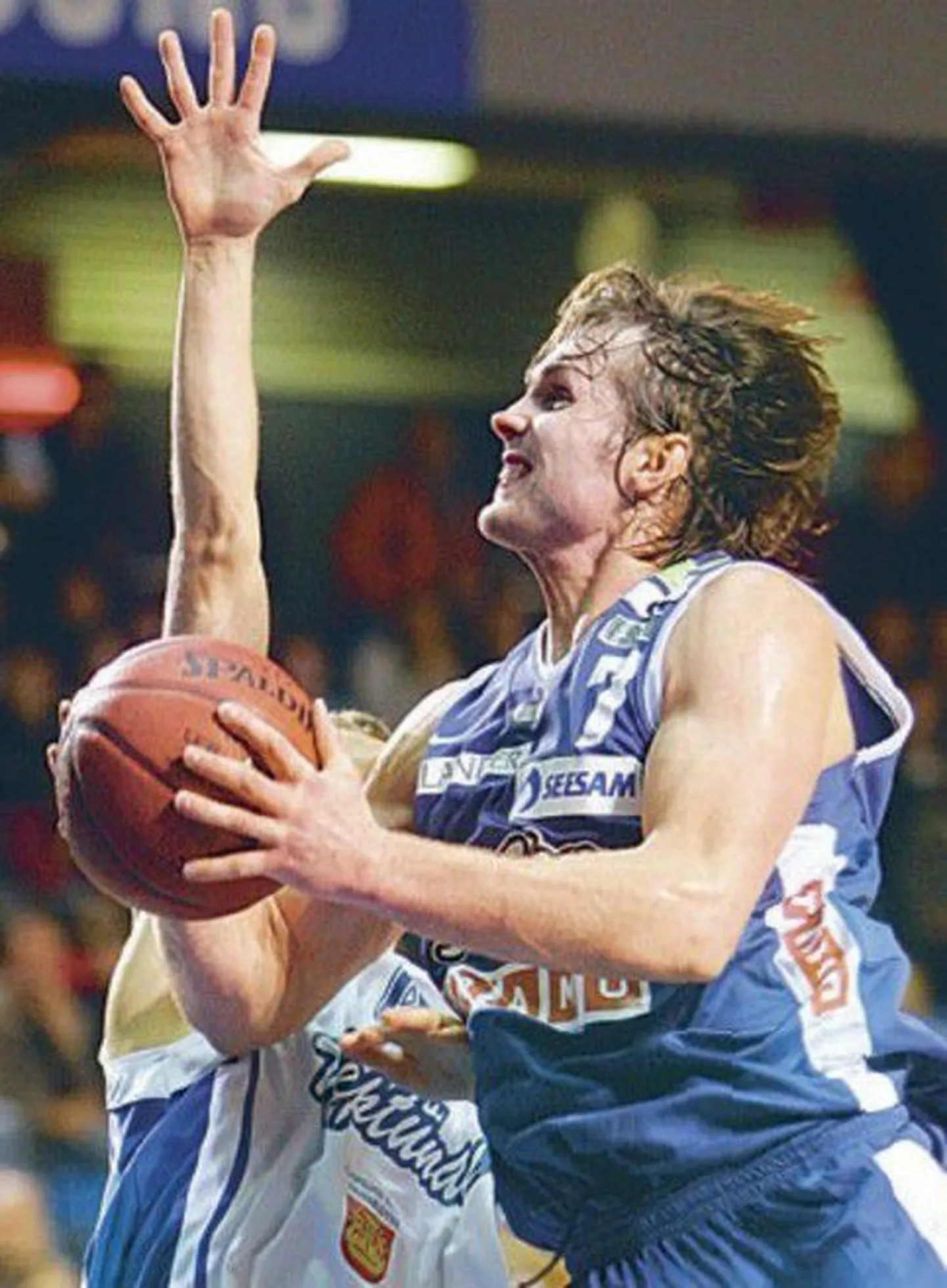 Valmo Kriisa BC Kalev/Cramo särgis.