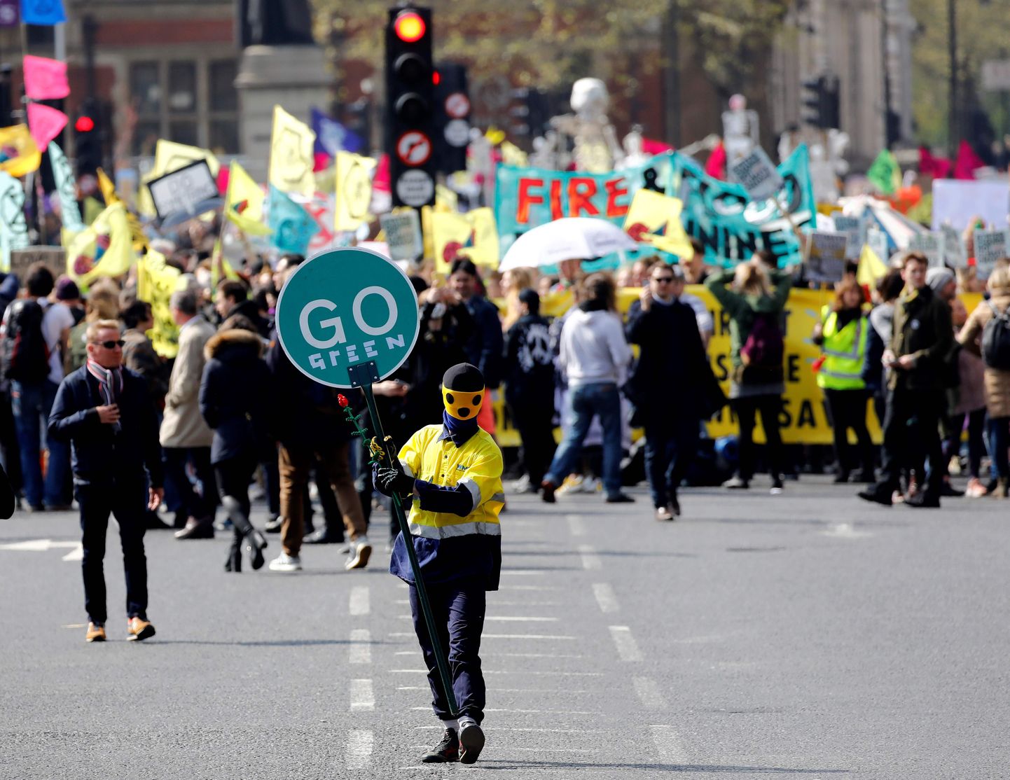 Kliimaprotestijad 15. aprillil Londonis