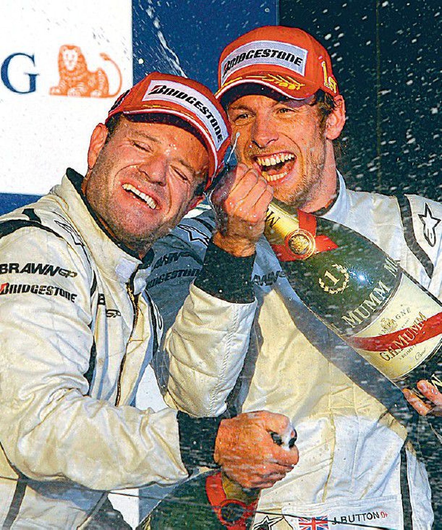Jenson Button (paremal) ja Rubens Barrichello.