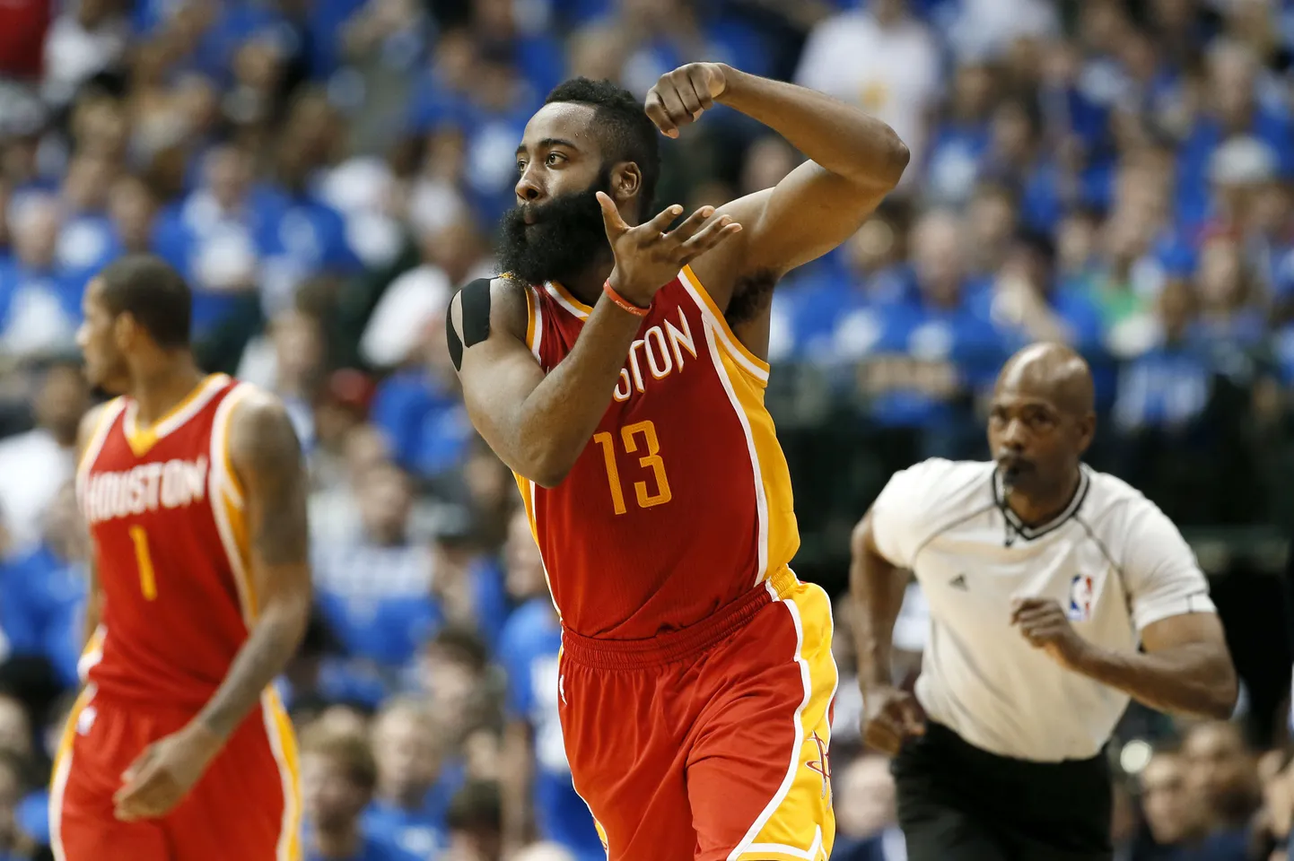 Houston Rocketsi staar James Harden.