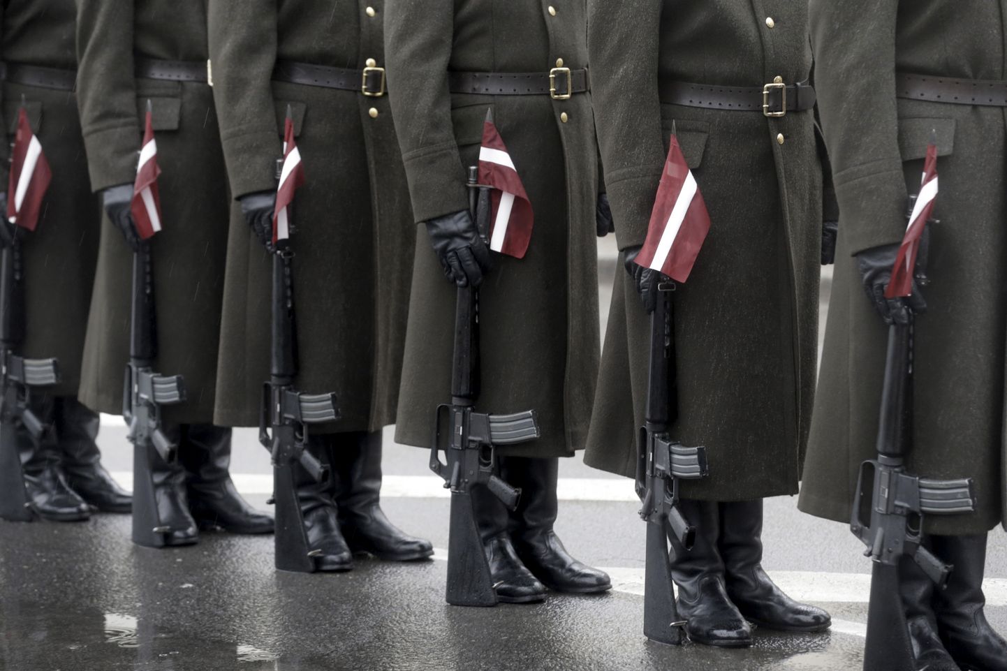 Läti sõdurid sõjaväeparaadil.