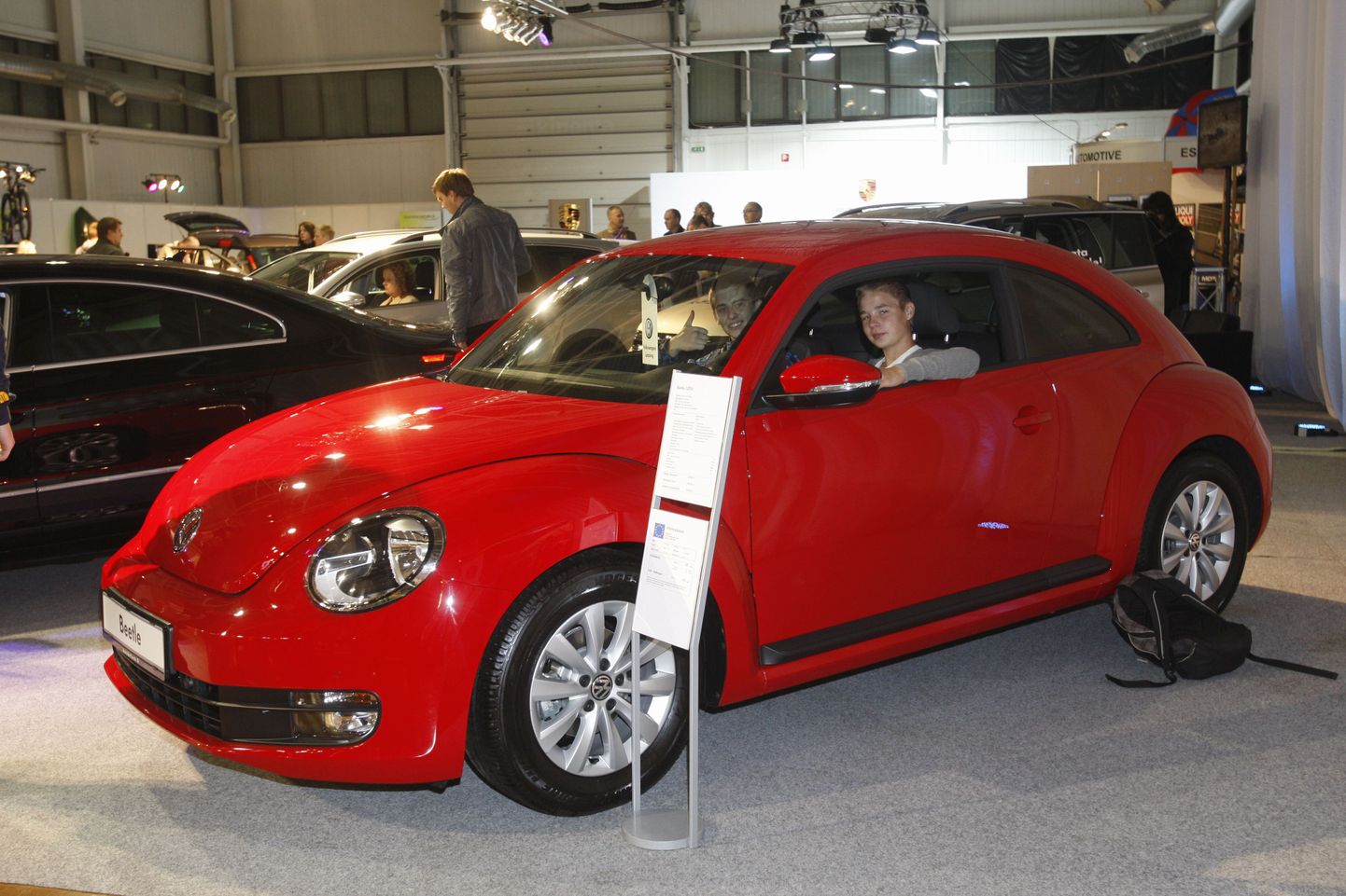 Pildil Volkswagen Beetle.