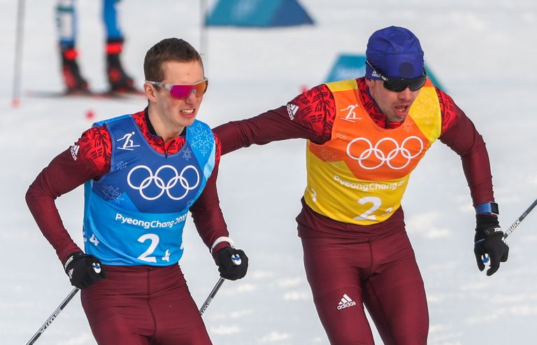 2018. aasta olümpiamängud. Aleksei Tšivotkin saadab viimasel vahetusele Denis Spitsovi (vasakul). 