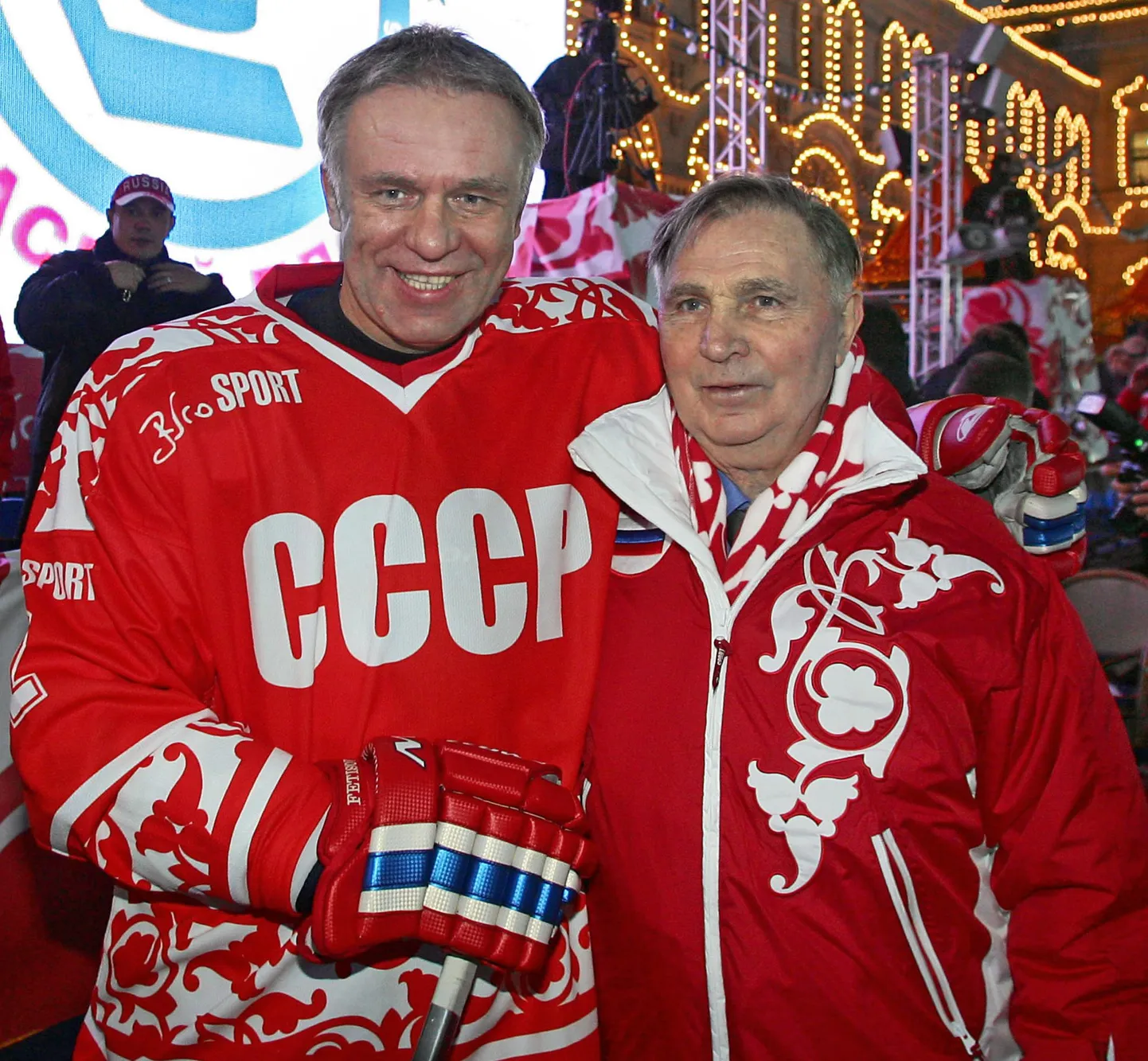 Nõukogude Liidu koondise endine staarmängija Vjatšeslav Fetisov (vasakul) koos legendaarse Viktor Tihhonoviga