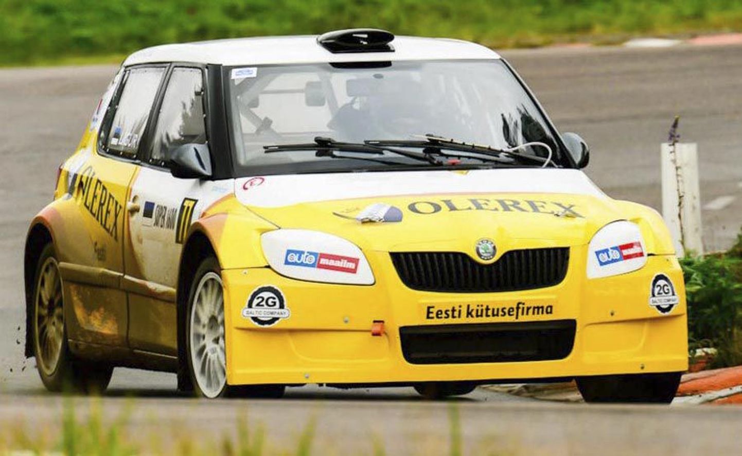 Uue võistlusautoga Soomes peetud Euroopa rallikrossi meistrivõistluste etapil kaasa teinud Janno Ligur teenis esimese eestlasena selles sarjas Super 1600 masinaklassis punkti.