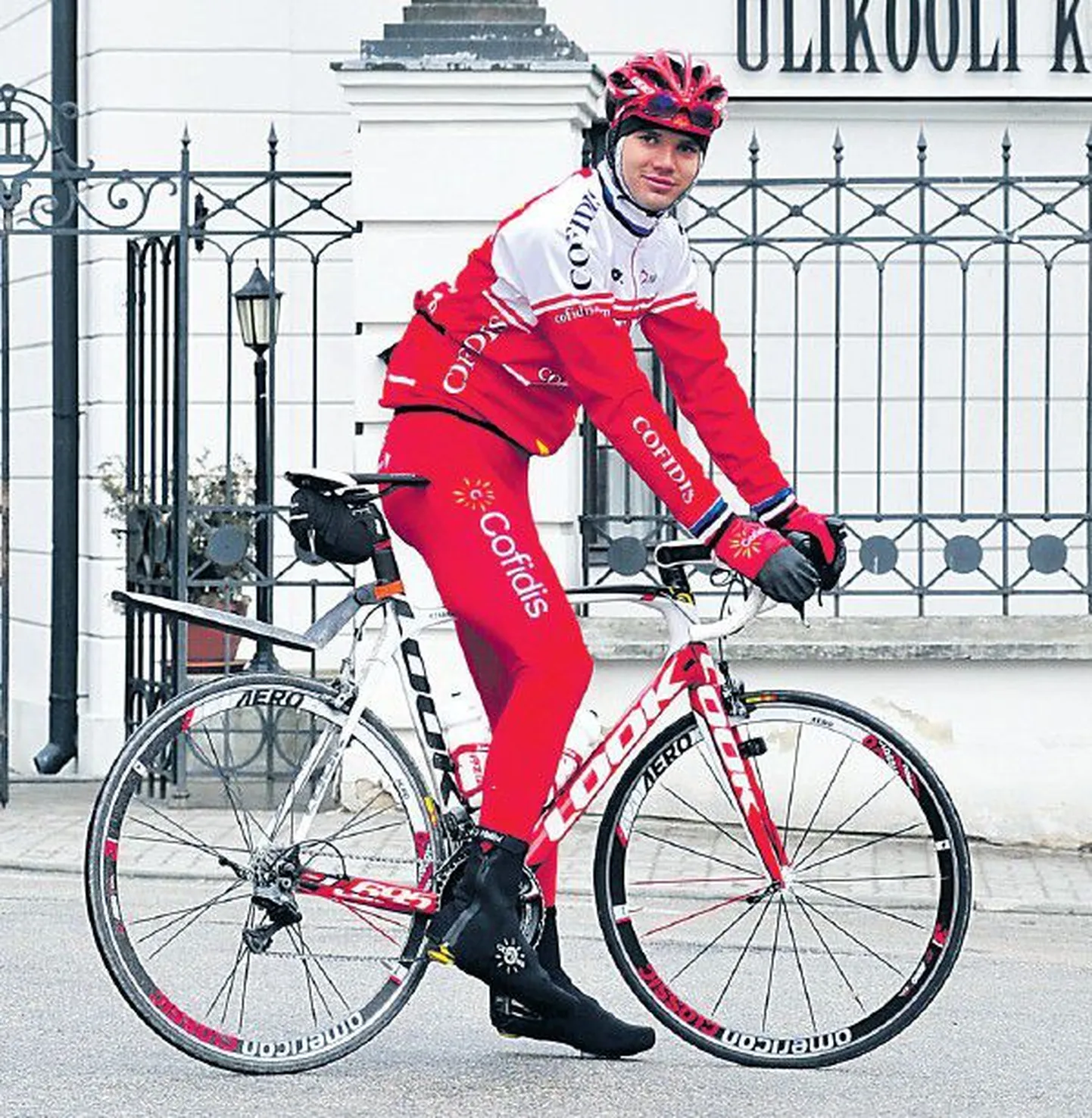 Рейн Таарамяэ с большим уважением относится к высшему образованию, но в Тартуский университет он не планирует поступать и после завершения своей карьеры велогонщика. Его гораздо больше привлекает перс­пектива заниматься делами молодежных клубов.