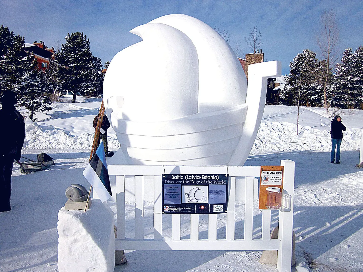 Eelmisel aastal tõi Lauri Tamme rahvuseeposeainelise kavandi «Teekond maailma lõppu» järgi Colorado osariigis valminud lumeskulptuur võistkonnale kolmanda koha.