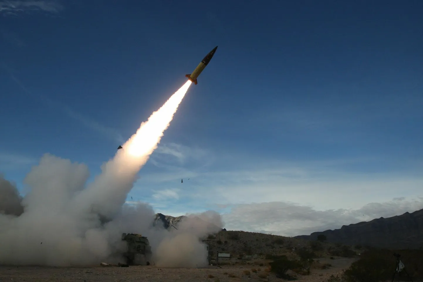 USA armee katsetab ka Ukrainale tarnitud ATACMS raketisüsteemi New Mexico osariigis White Sandsi polügoonil.