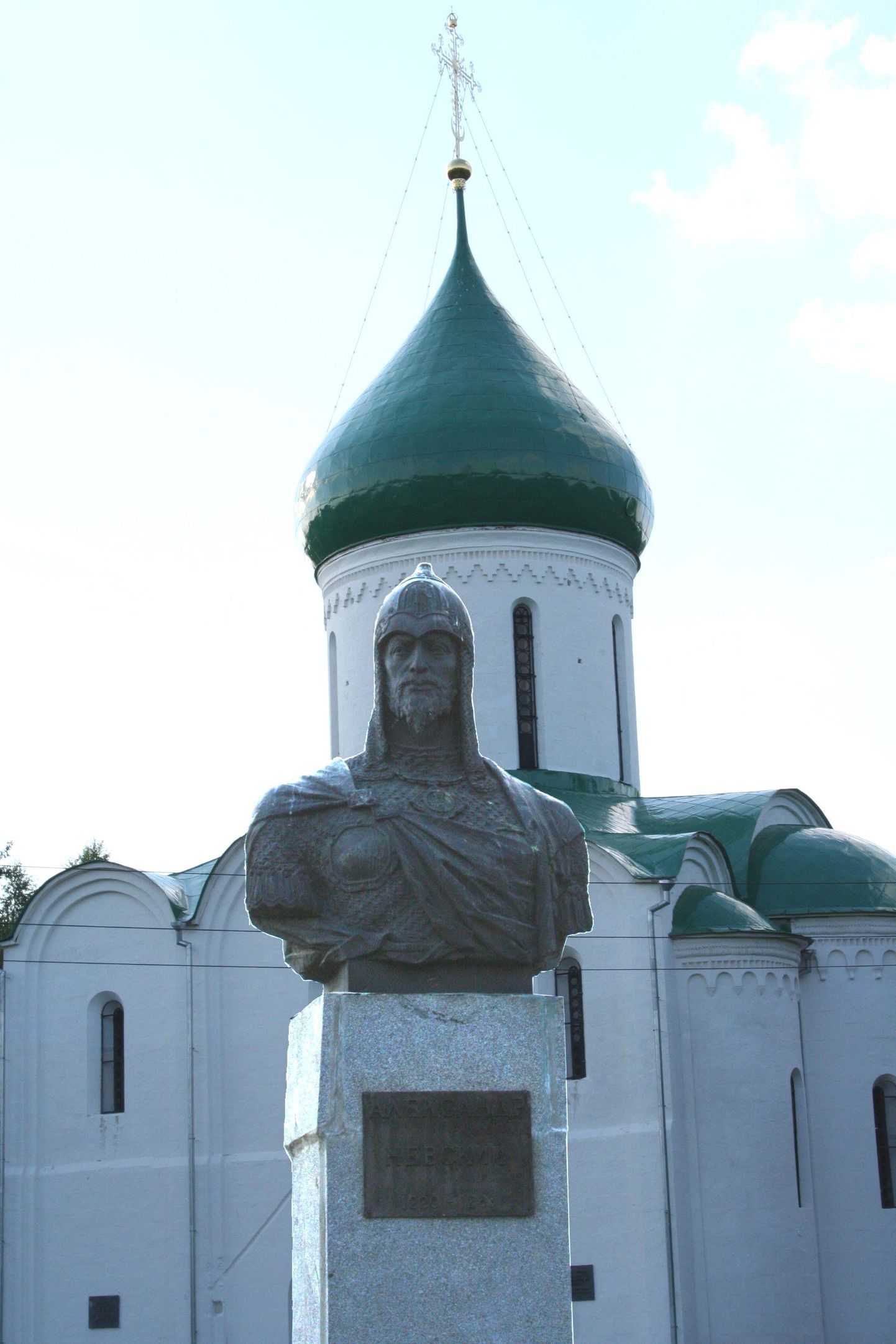 Suurvürst Aleksandr Nevski rinnakuju Pereslavlis.