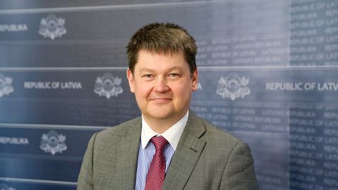 Советник Силини Риквейлис станет госсекретарем Минобороны