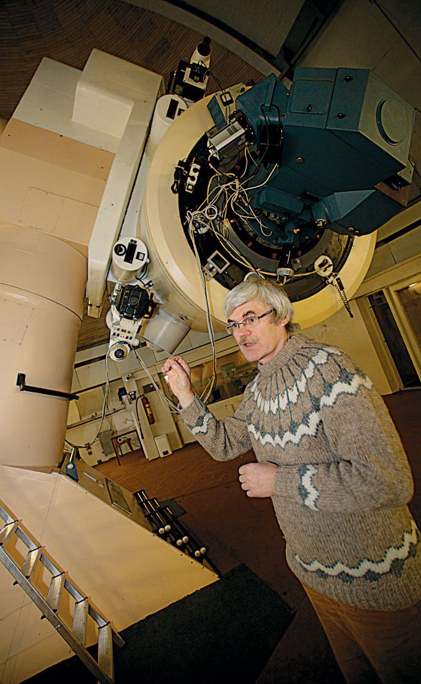 Tartu observatooriumi vanemteaduri Kalju Annuki kinnitusel on nüüd hoopis uuel tasemel nii teleskoopi juhtivate seadmete kiirus, täpsus kui ka töökindlus.