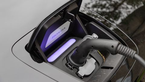 Euroopas tormatakse elektriautosid ostma. Kütuste hinnahüpe kiirendab muutust