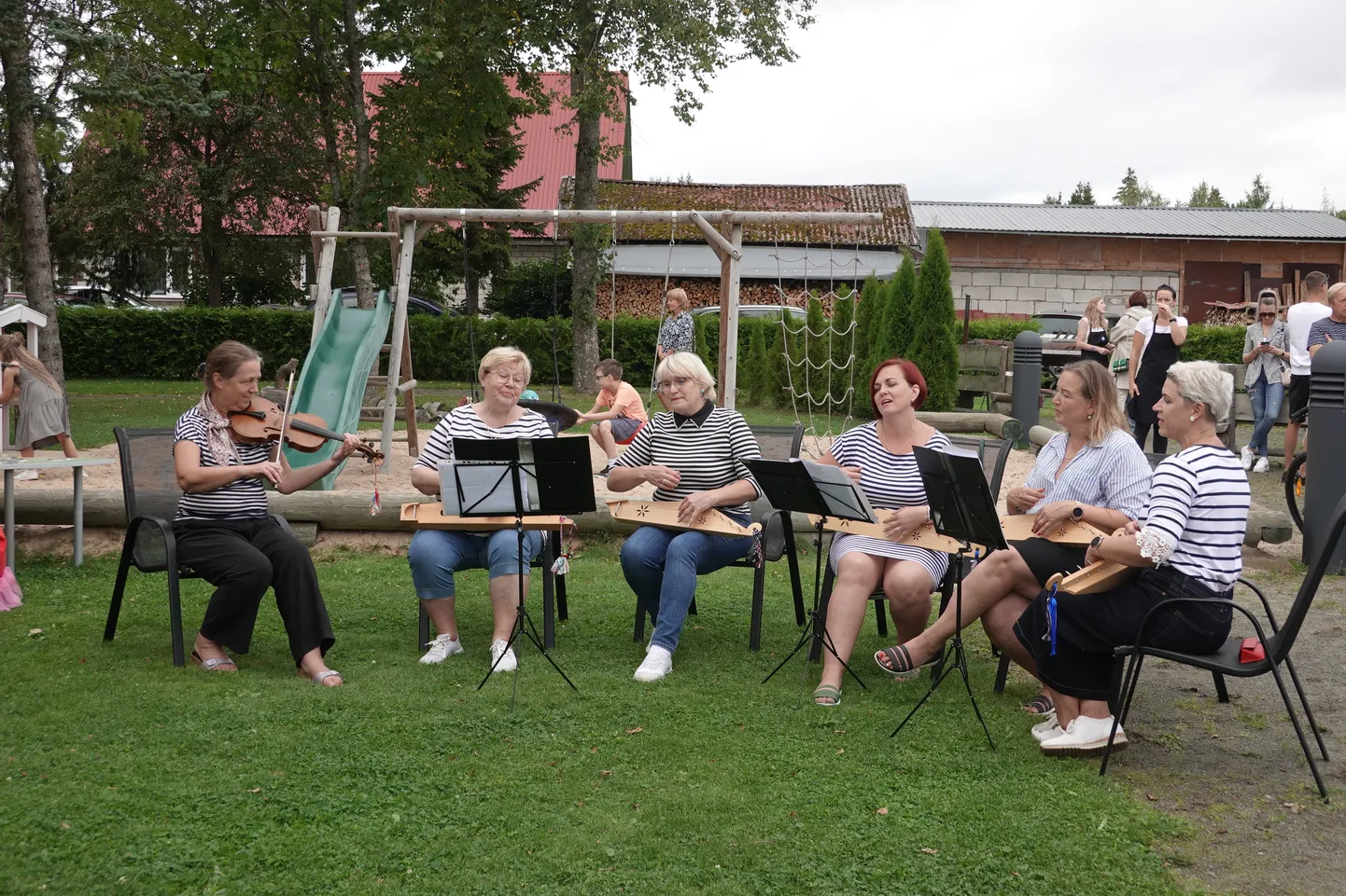 Paide Puhvetite päev kodustes müügikohtades.