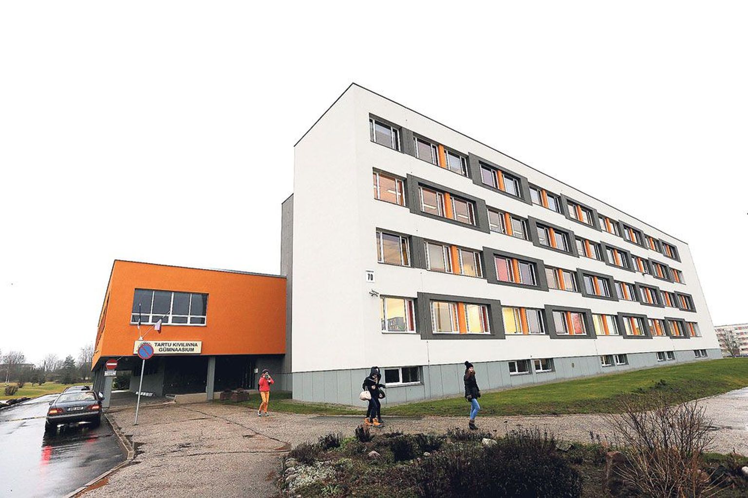 Kivilinna gümnaasiumi vanemate klasside maja, kus sügisel alustab Tartu uus gümnaasium.
