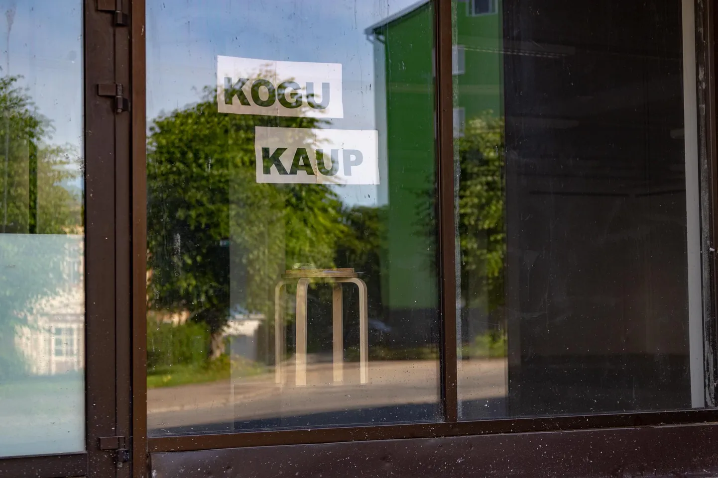 Enne kui Tsentumis algavad ükskord põhjalikud lammutustööd, tuleb plats puhtaks teha.