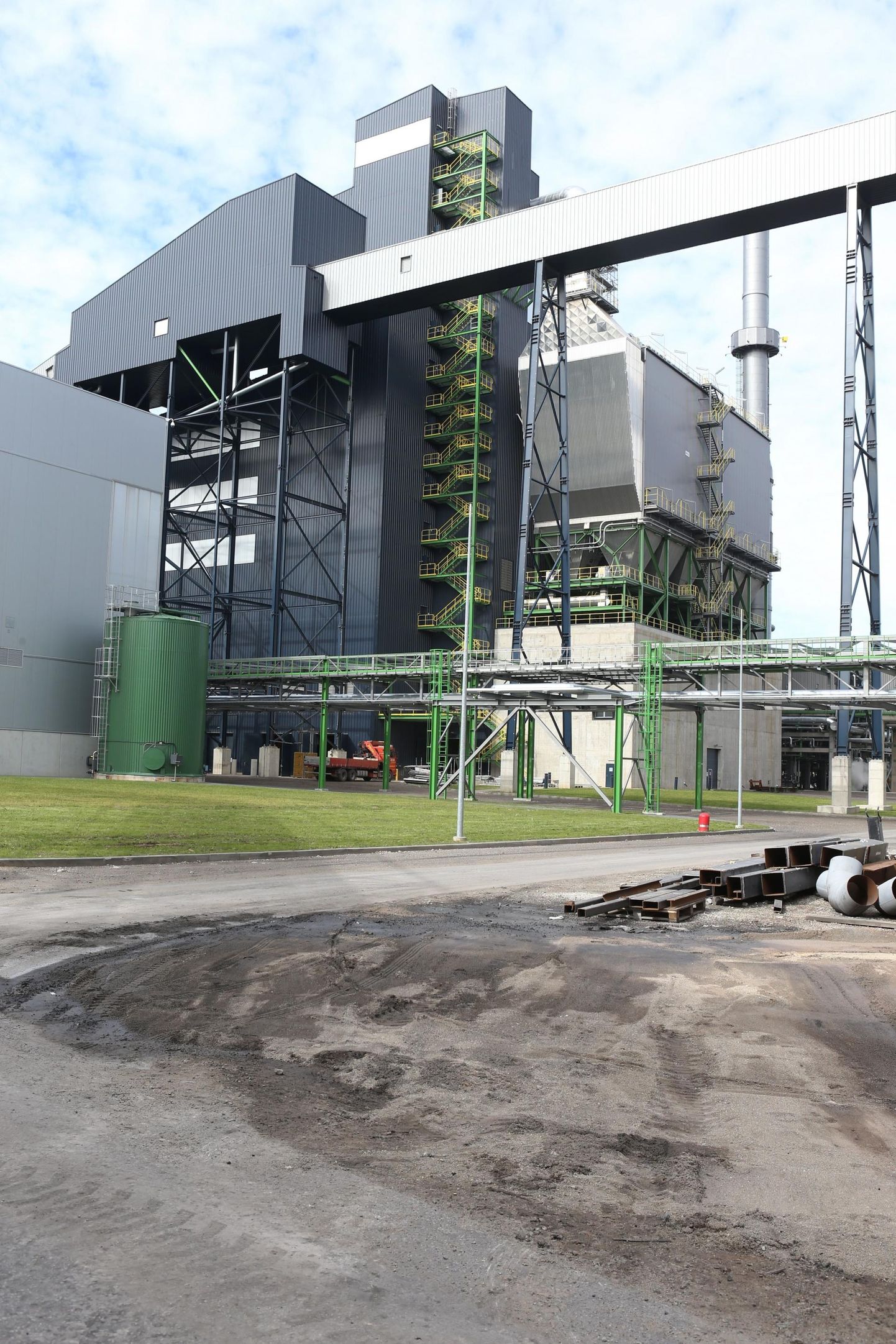 Завод Enefit280 в Аувере. Eesti Energia планирует строительство такого же к 2024 году.