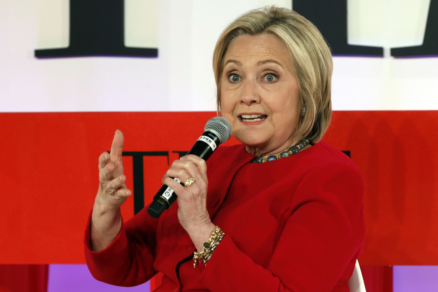 Bijusī ASV prezidenta vēlēšanu kandidāte Hilarija Klintone