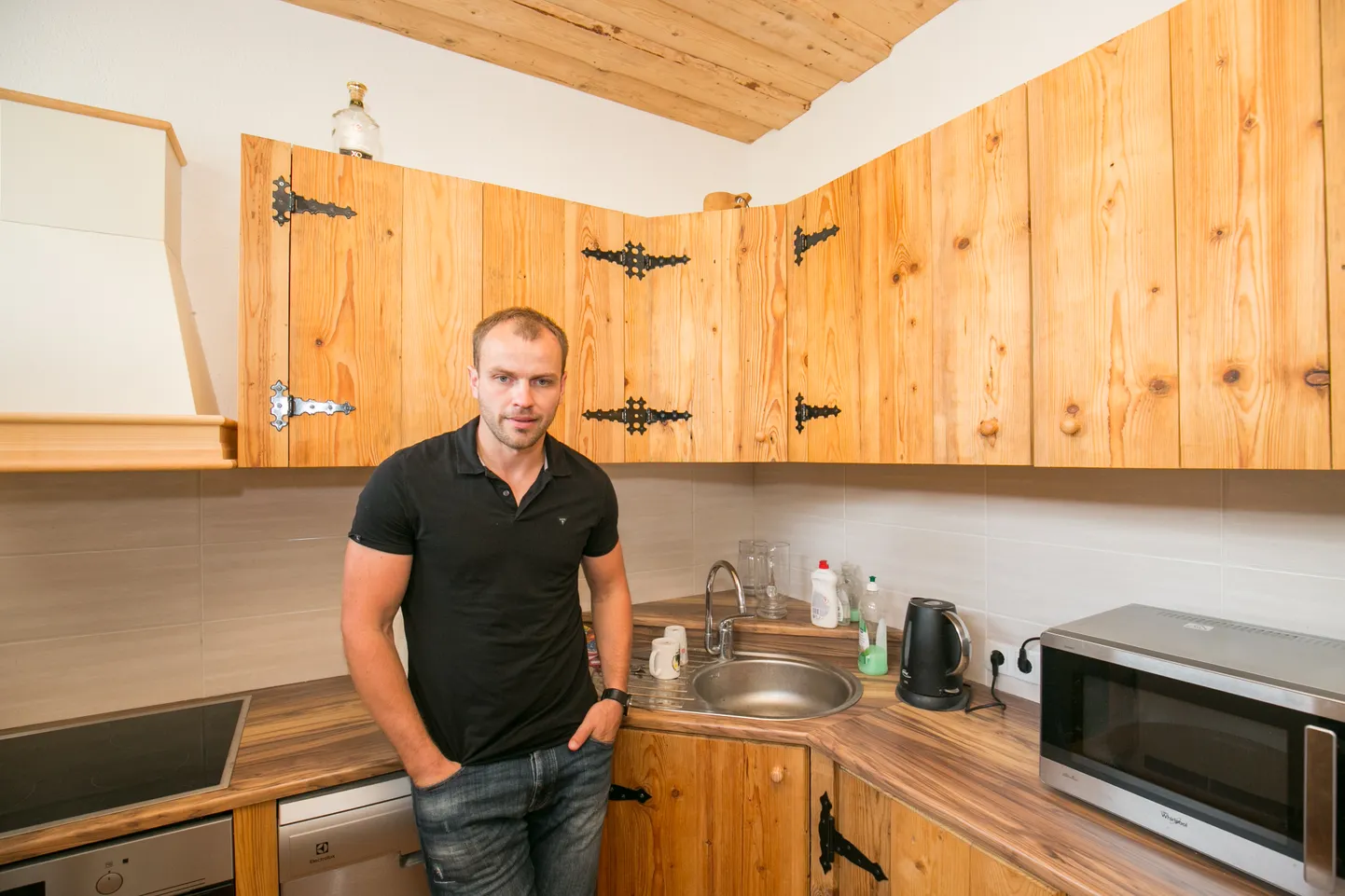 Järvamaa jahindusklubi igapäevaseid tegemisi juhtinud Lauri Ellram lahkub tegevjuhi kohalt.