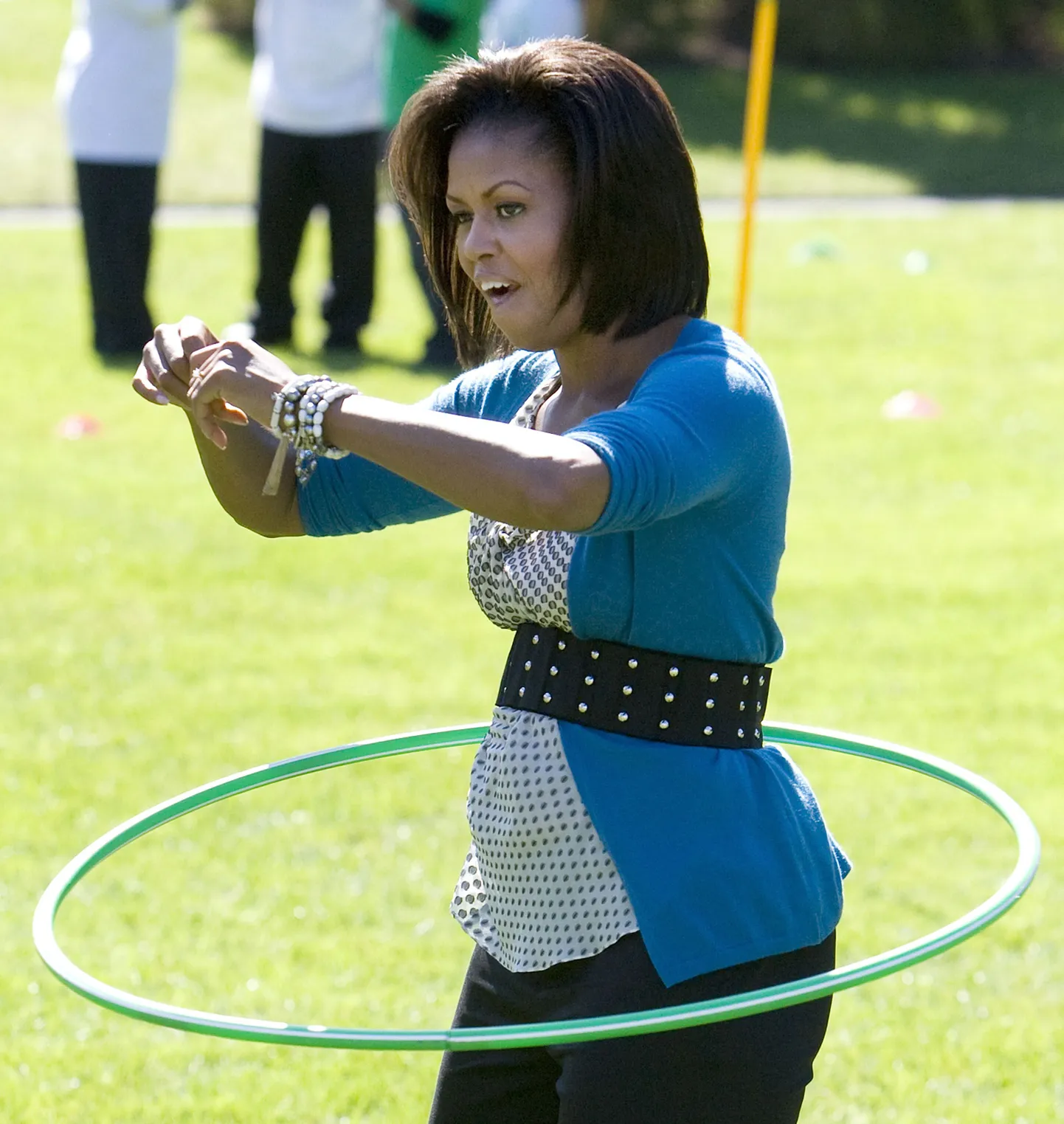 Michelle Obama hularõngast keerutamas