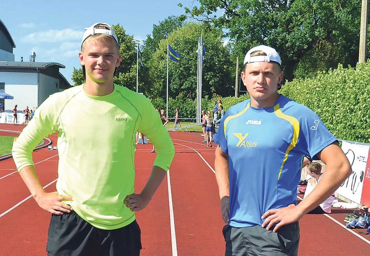 Tõkkejooksja Keiso Pedriks (vasakul) ja sprinter Rait Veesalu kandideerivad EMile.