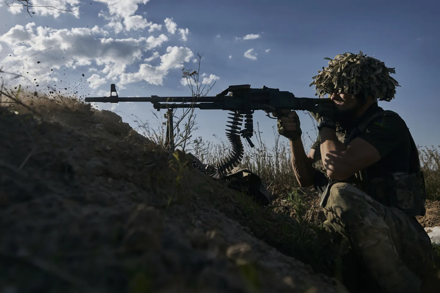Ukraina sõdur rindejoone lähedal Donetski oblastis.